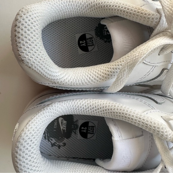 Nike Air Force Ones White Boys Girls Unisex Size 2 - Picture 5 of 5